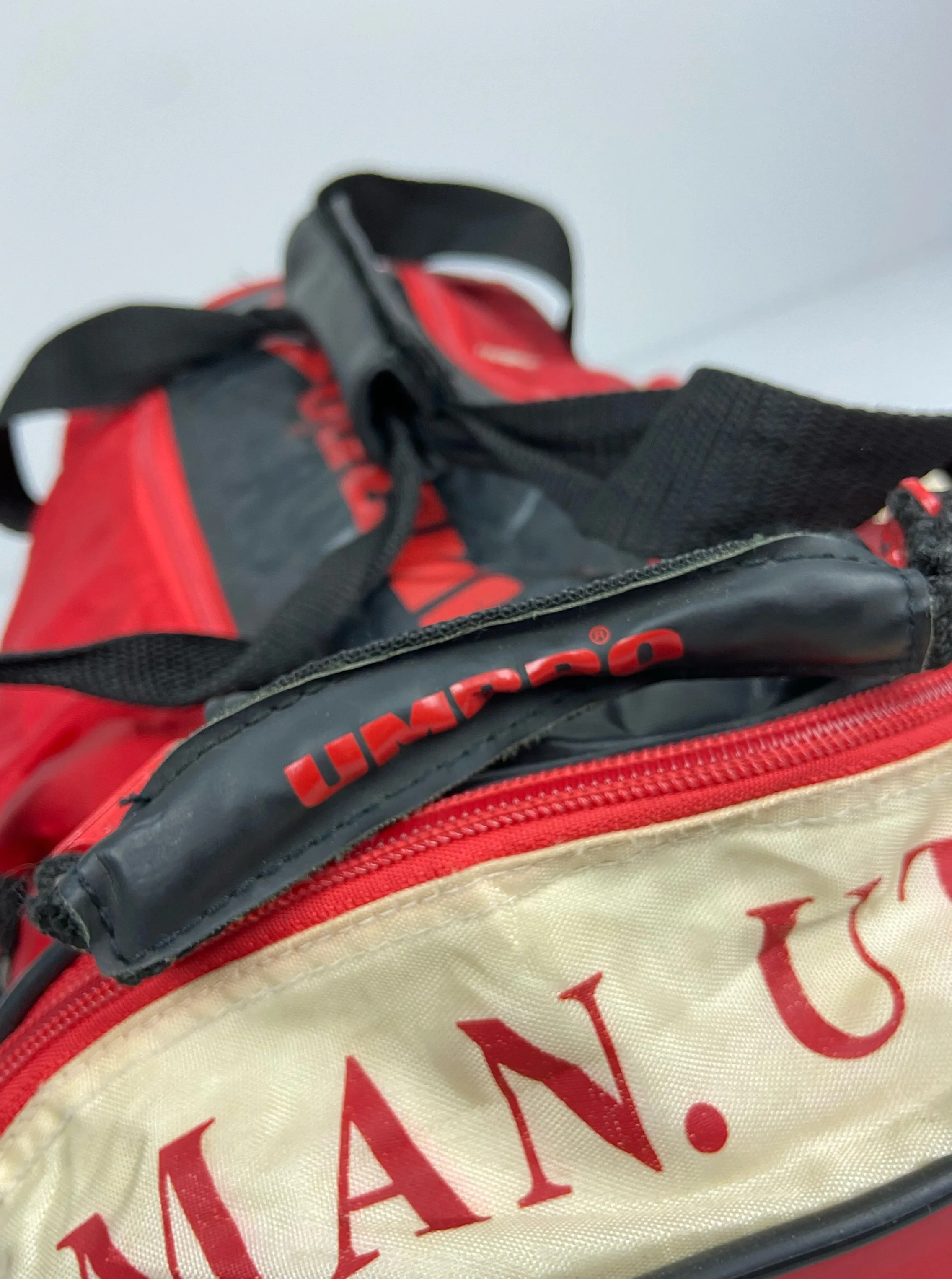 1993/94 MANCHESTER UNITED DUFFLE BAG UMBRO