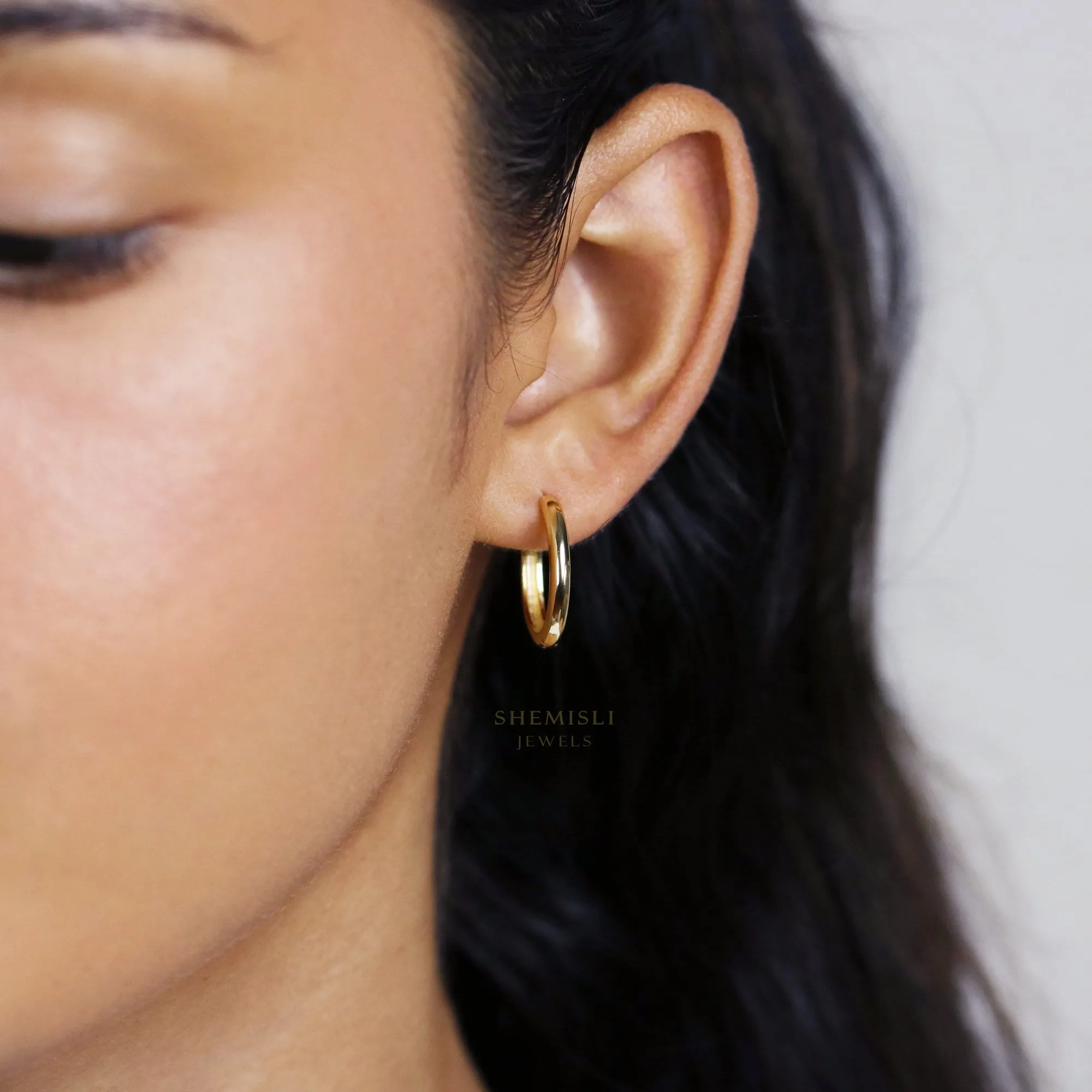 Simple Round Hoop Earrings, Huggies, Unisex, Gold, Silver SHEMISLI - SH009